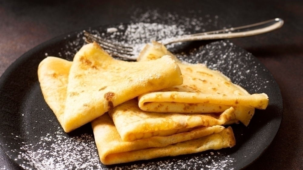 proteinpannkakor pa tallrik