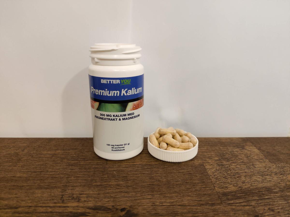 Better You Premium Kalium fotograferad av oss med kapslar framlagda