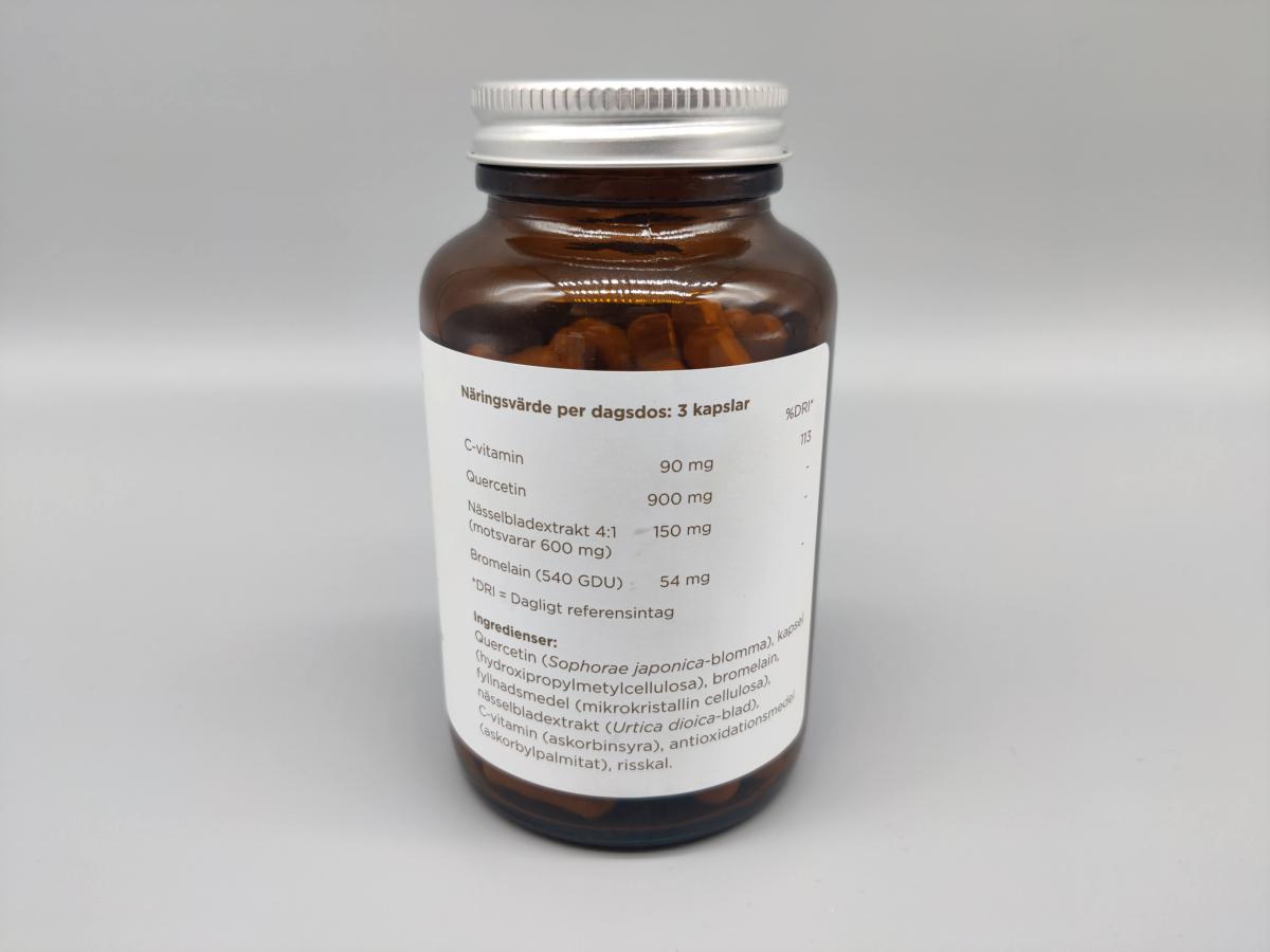 Näringsvärden på etiketten för BioCare Quercetin Komplex, fotat av oss