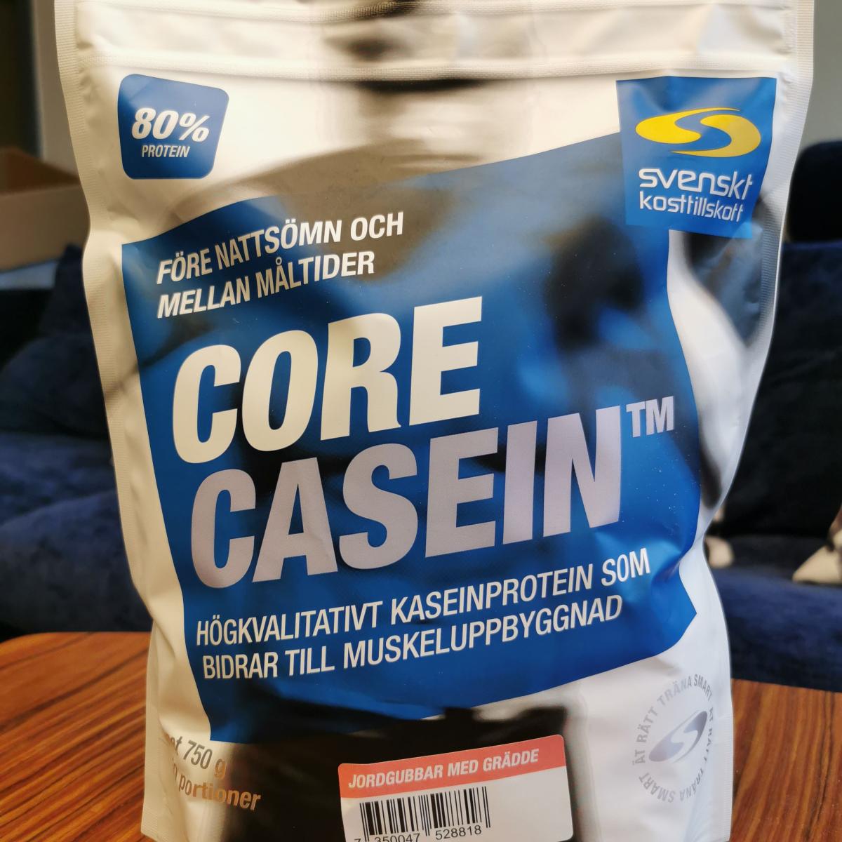 Core Casein baksida med innehåll och allergener – vårt foto i naturligt dagsljus