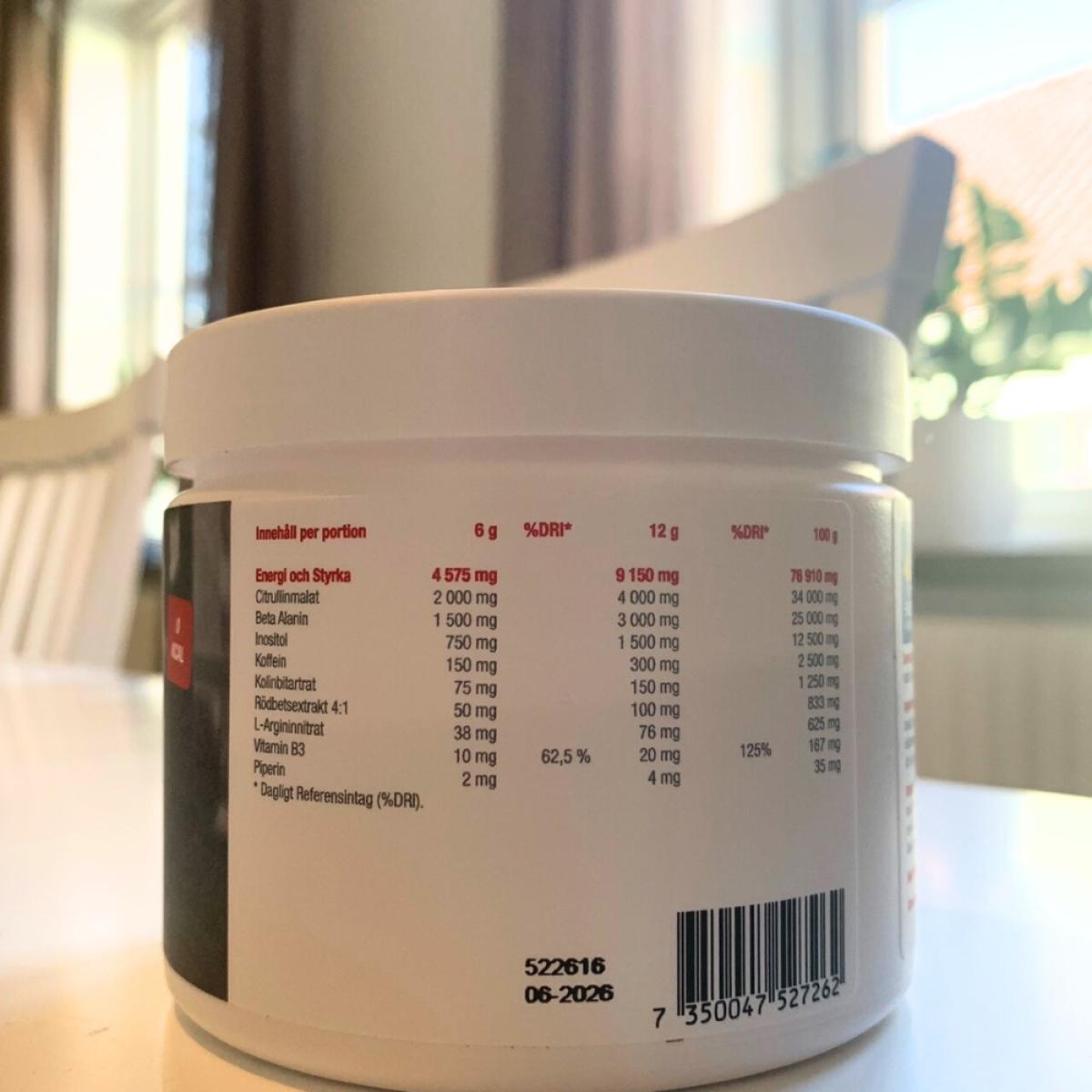 Närbild av innehållstabellen på Core PWO Zero tagen under vårt test