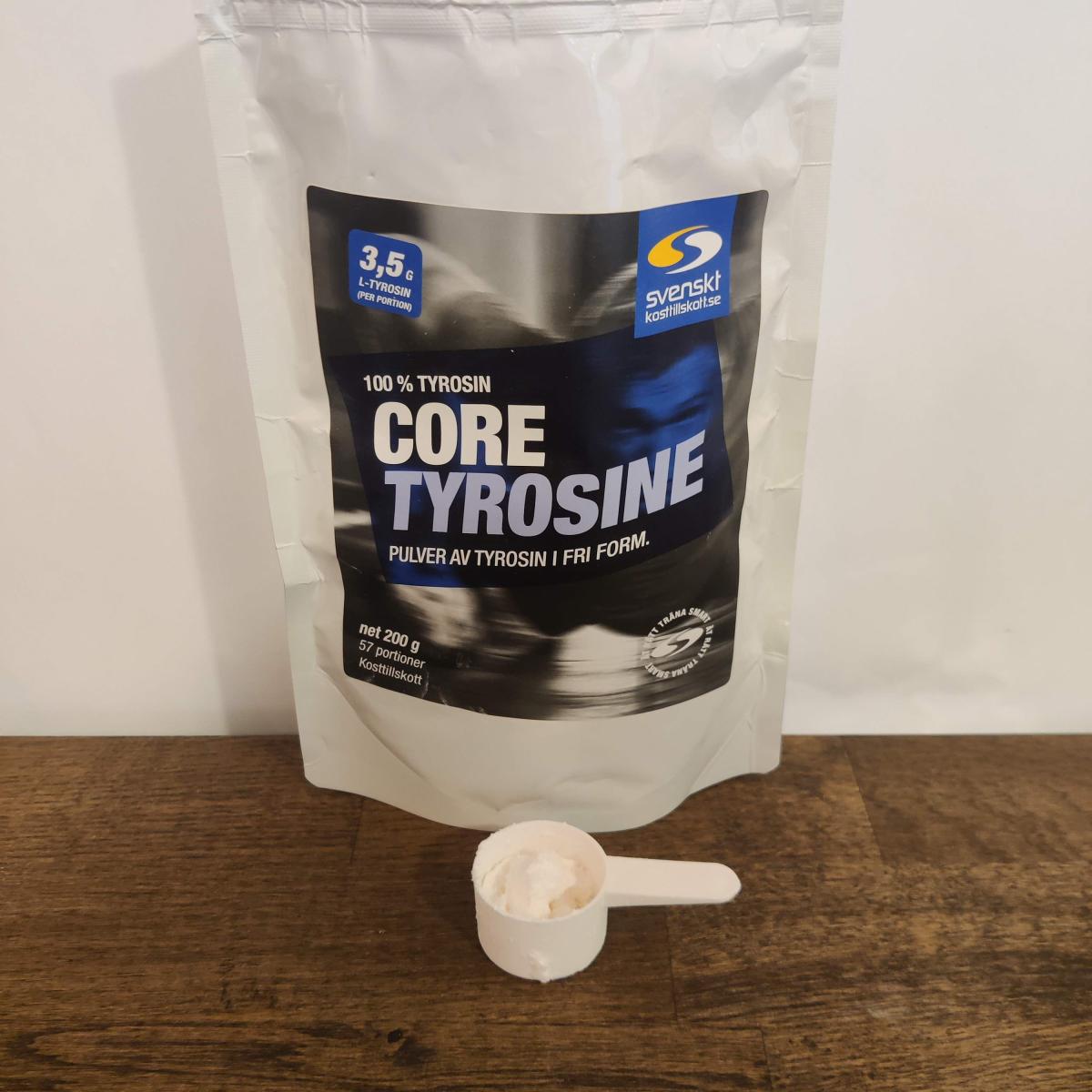 Core Tyrosine med skopa och finmalt pulver, foto från vårt test