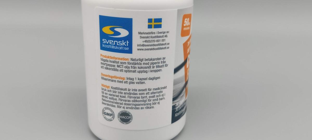 Baksida etikett Core Betakaroten med produktinfo och dosering, foto av oss
