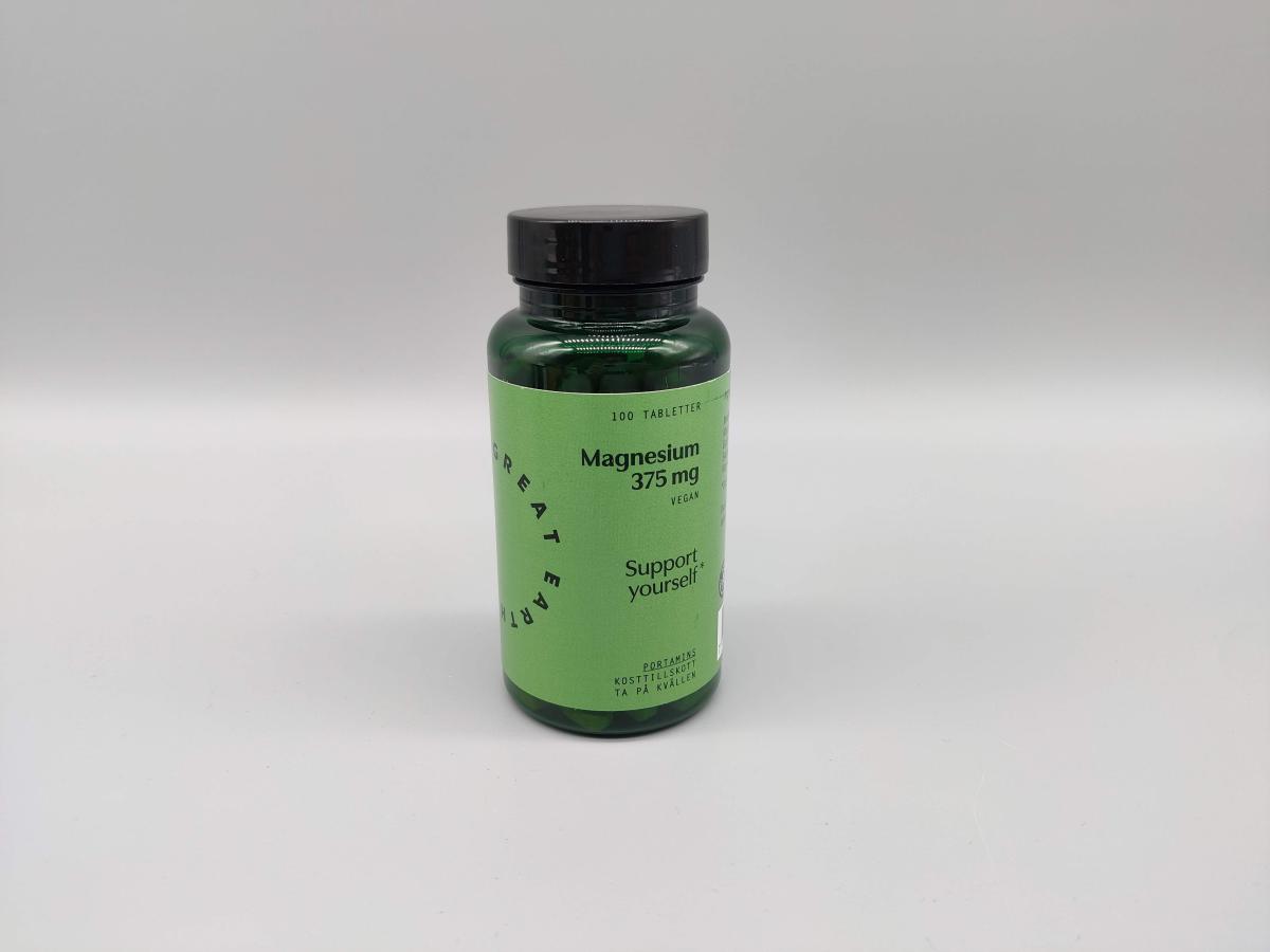 Great Earth Magnesium 375 mg framsida mot neutral bakgrund, fotograferad av oss