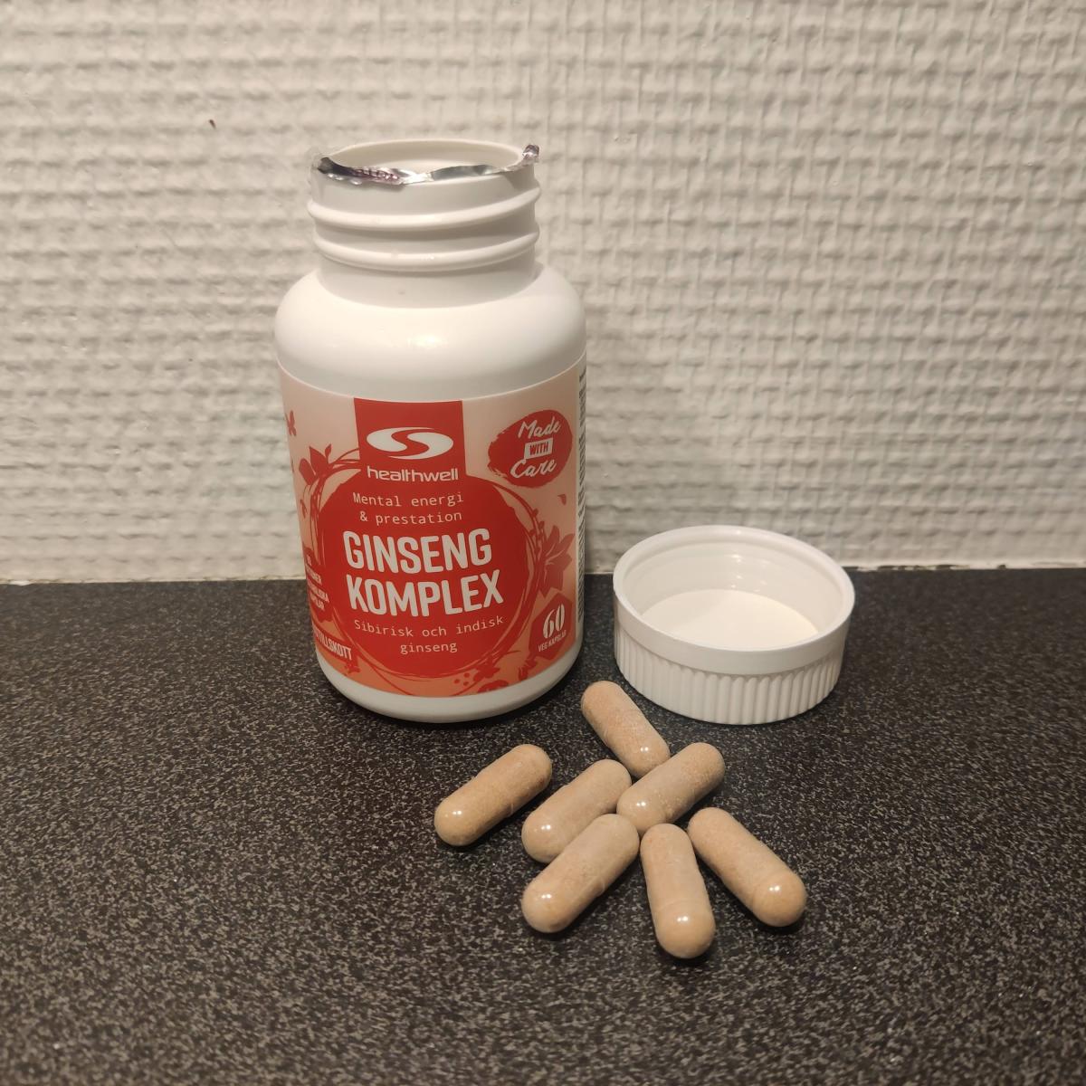 Healthwell Ginseng Komplex öppnad burk med kapslar egen bild från vårt test