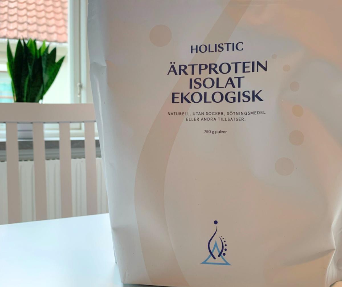 Holistic Ärtprotein Isolat Ekologisk på köksbordet egen bild tagen under vårt test