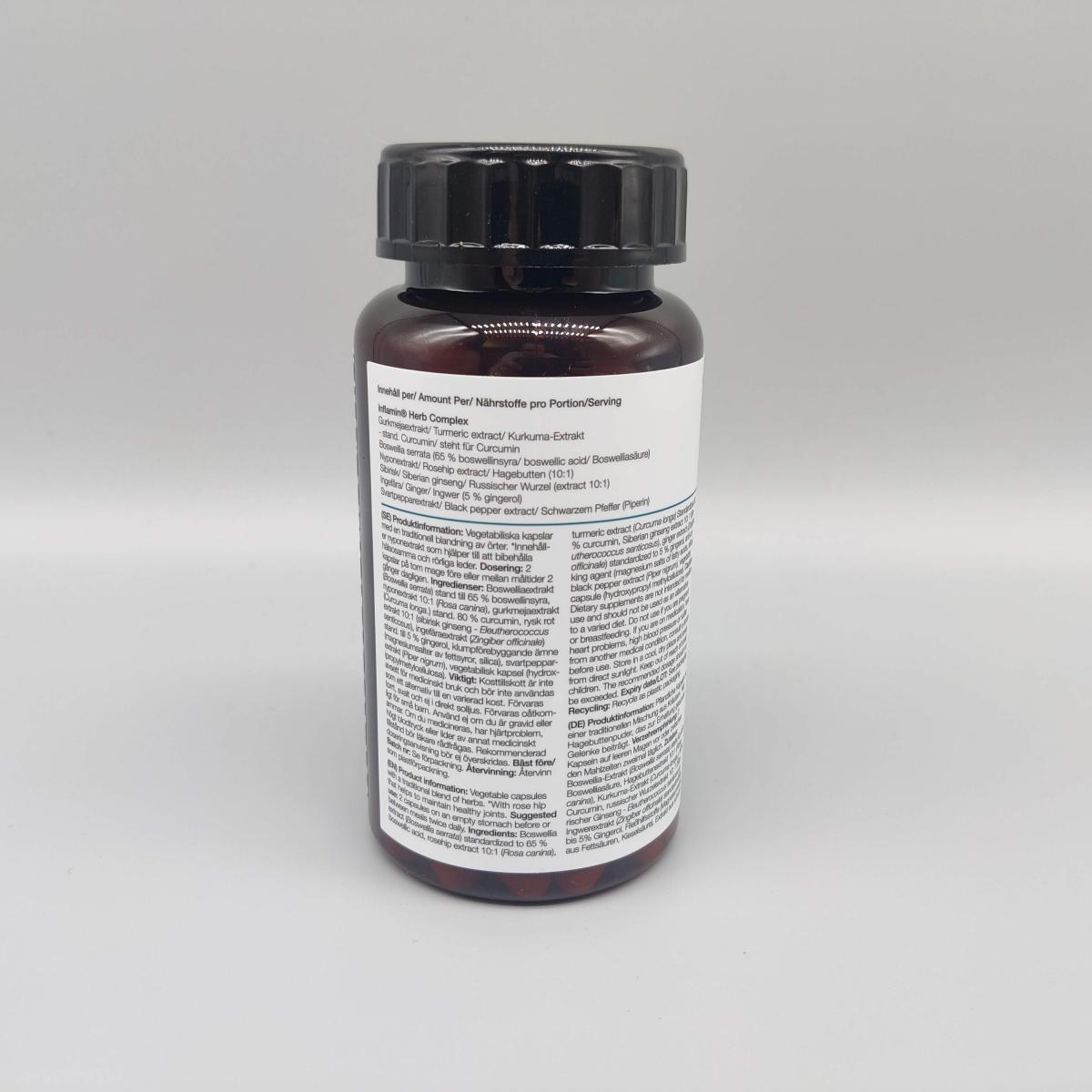 Ingredienslistan på Inflamin Premium med curcumin, boswellia, nypon och svartpepparextrakt, fotad av oss