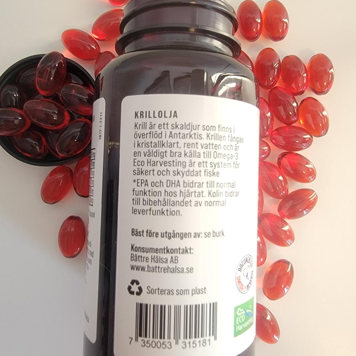 Närbild på innehållsdeklarationen med dosering och EPA DHA, foto av oss