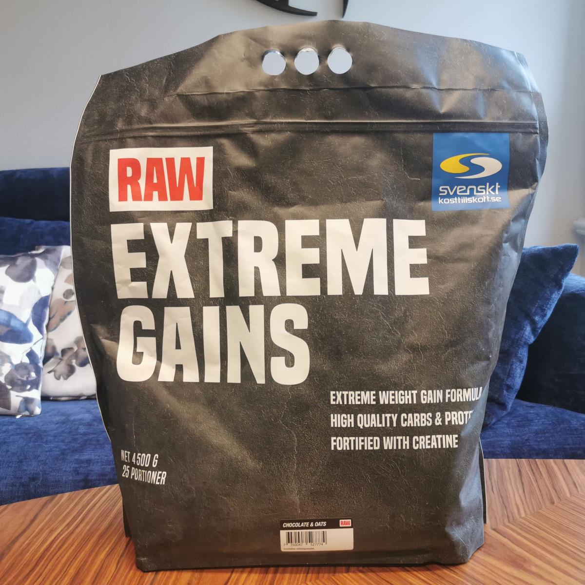 RAW Extreme Gains framsida på soffbord, foto av oss under testet