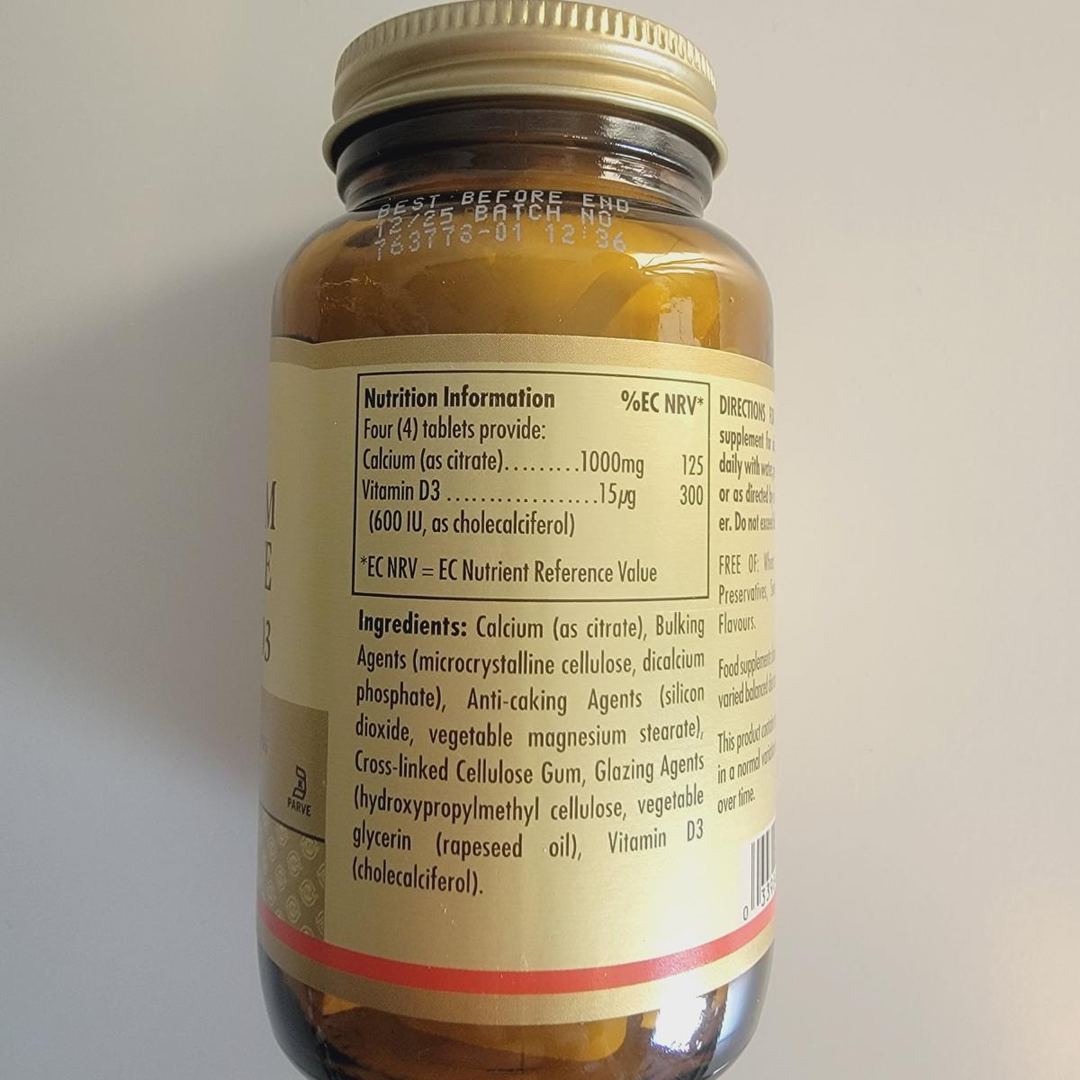 Närbild av etiketten från vårt test – innehåll och dosering för Solgar Calcium Citrate D3